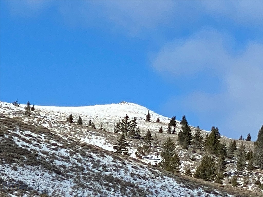 320 Acres Cold Creek Retreat