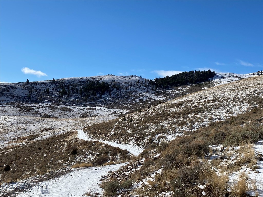 320 Acres Cold Creek Retreat