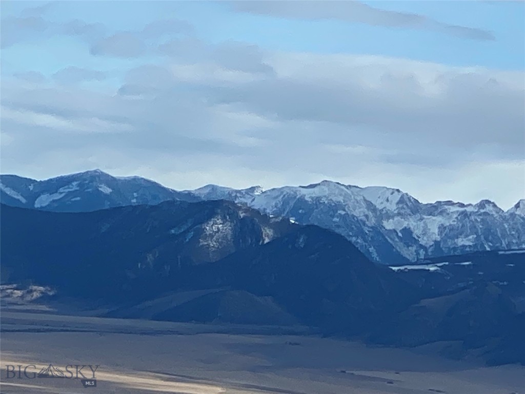320 Acres Cold Creek Retreat