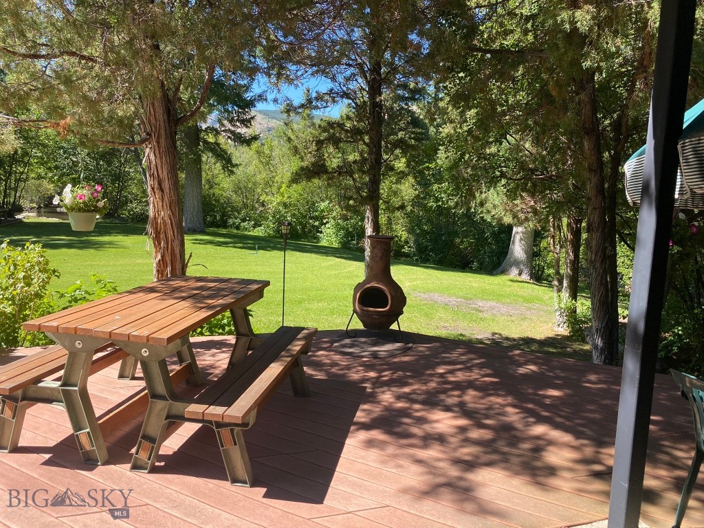 4359 Lost Creek