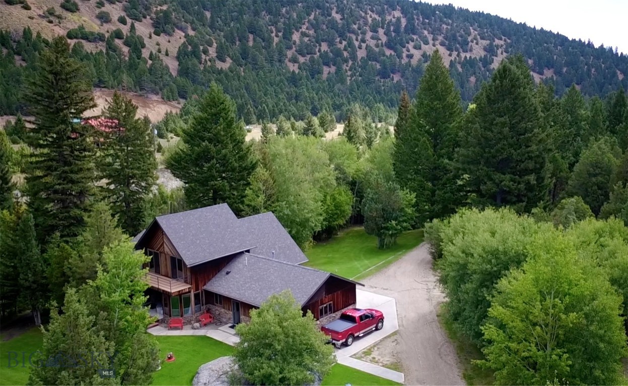 4359 Lost Creek