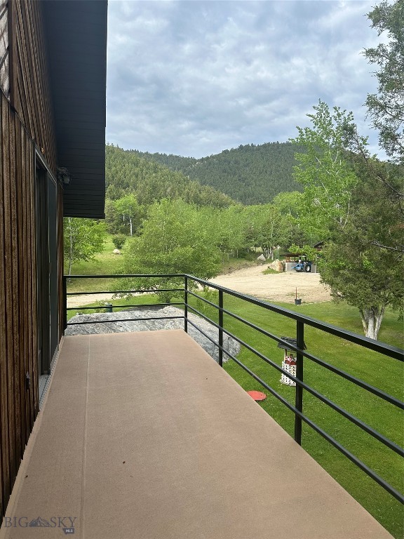 4359 Lost Creek