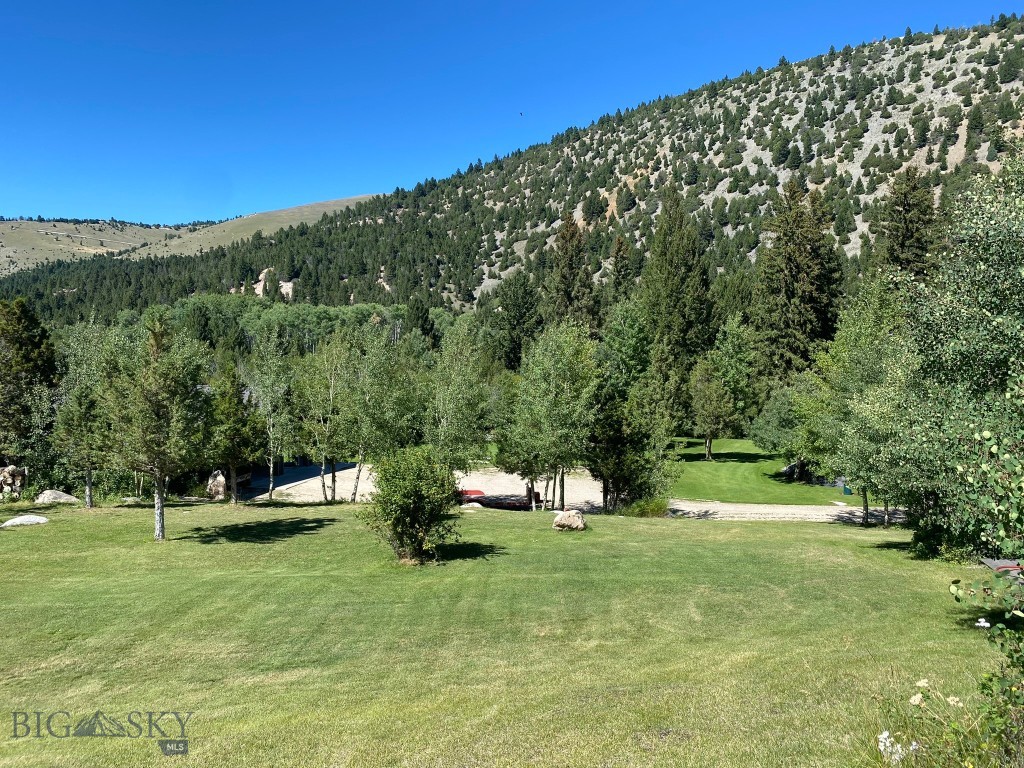 4359 Lost Creek