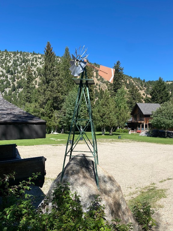 4359 Lost Creek