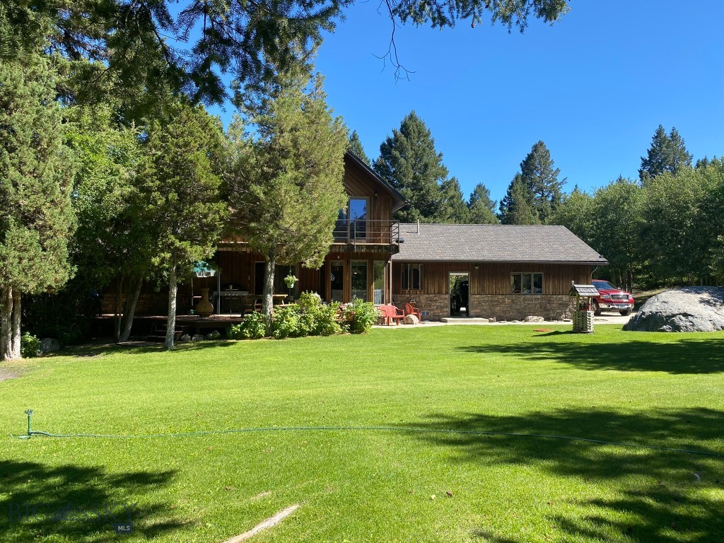4359 Lost Creek