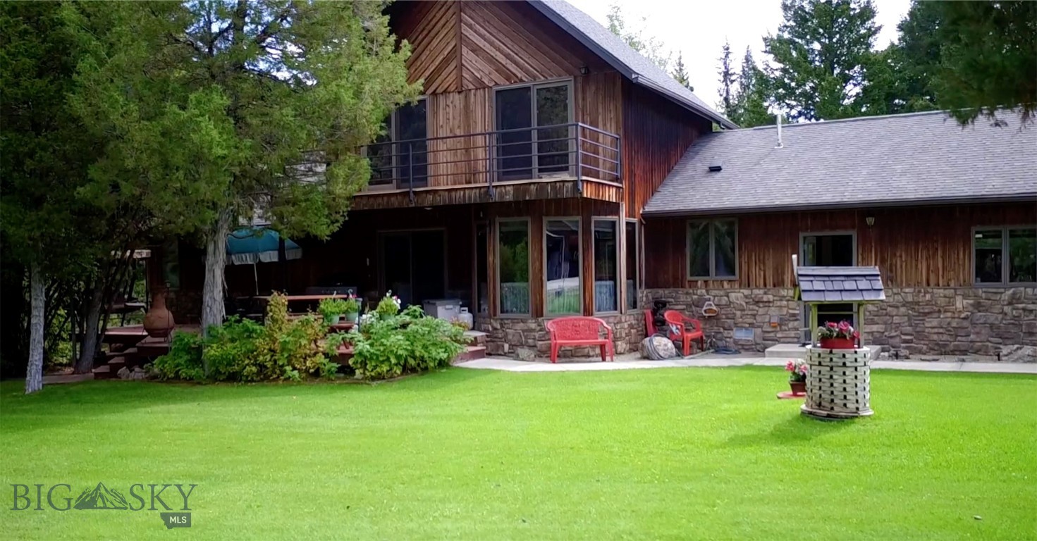 4359 Lost Creek