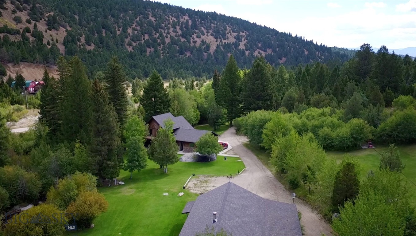 4359 Lost Creek