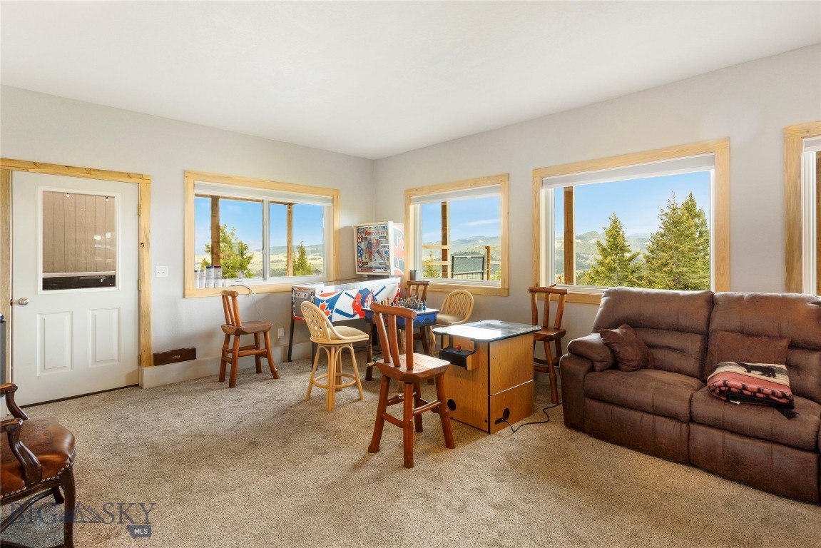 455 Haggin View Road