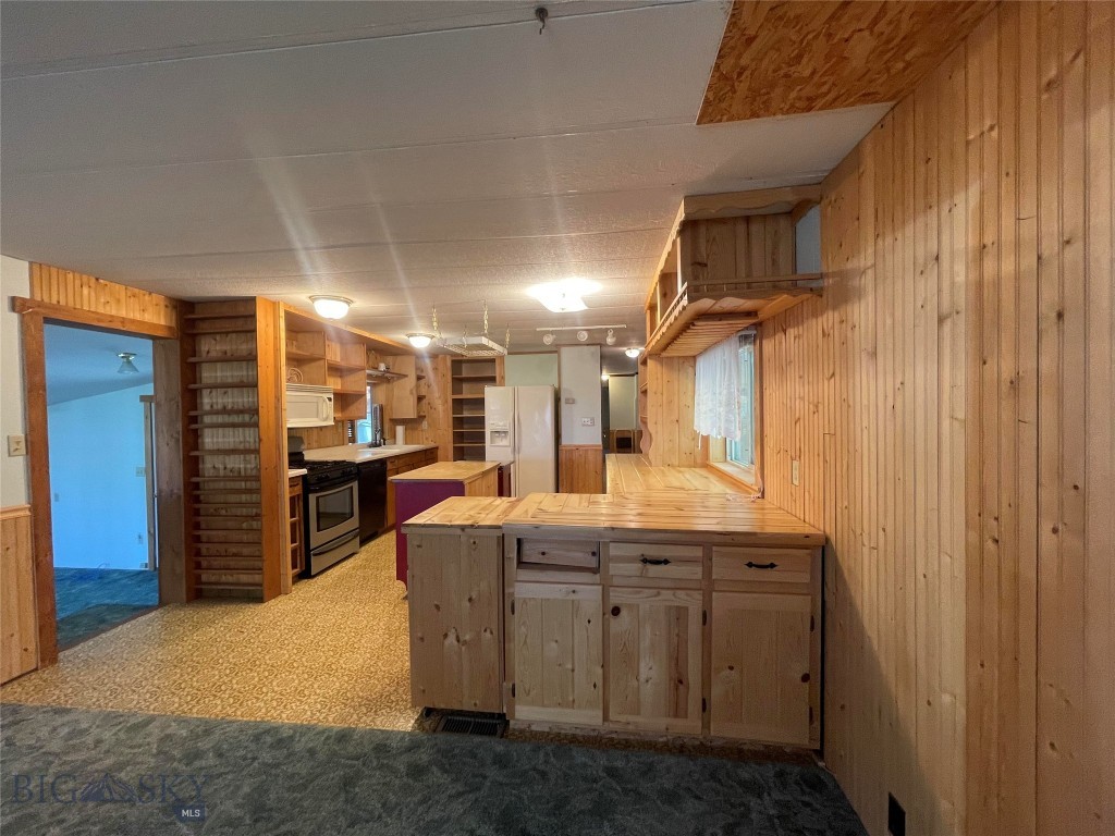 640 Nicole Way