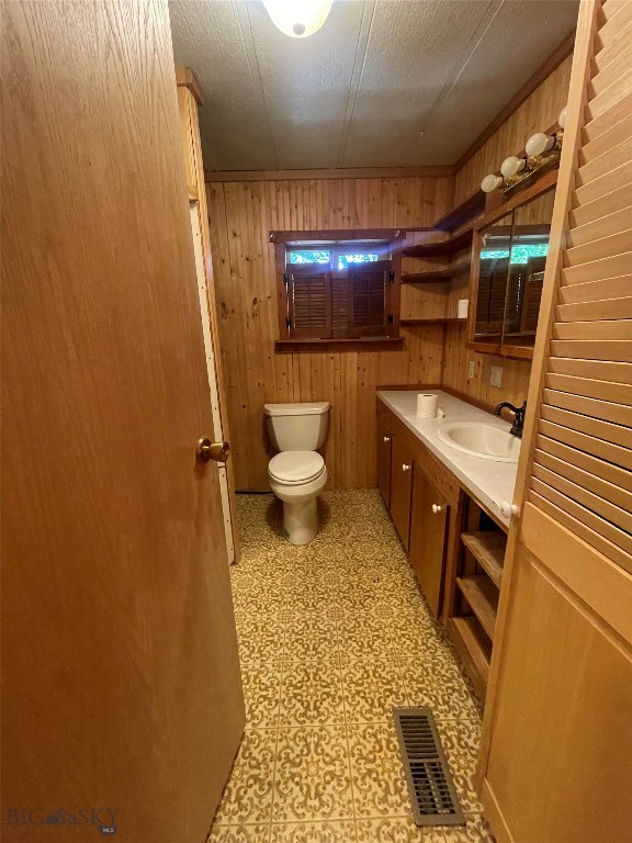 640 Nicole Way