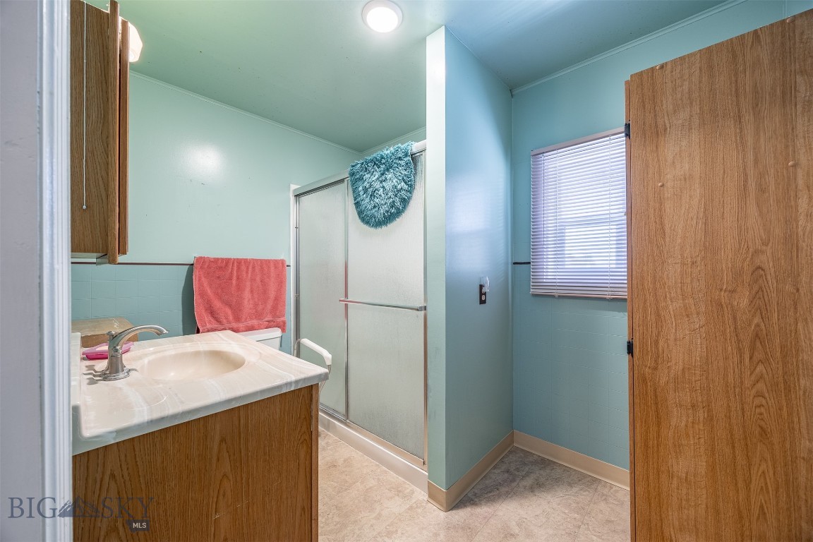 619 Cedar