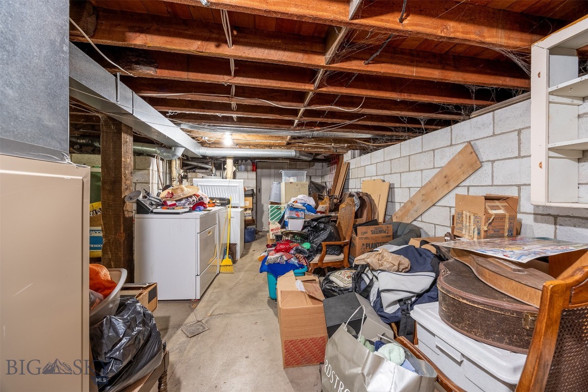 619 Cedar