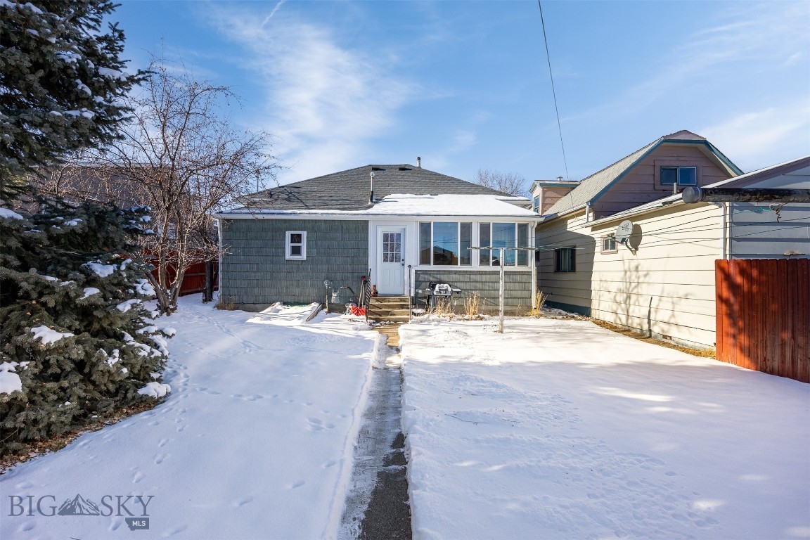 619 Cedar
