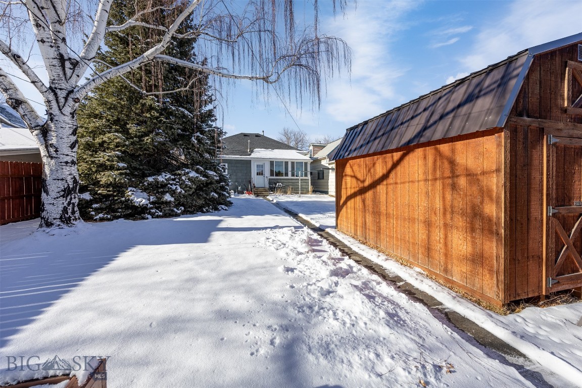 619 Cedar