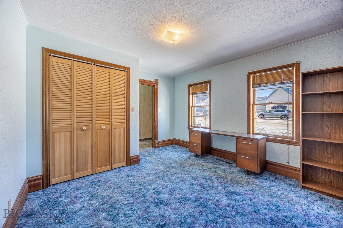 619 Cedar