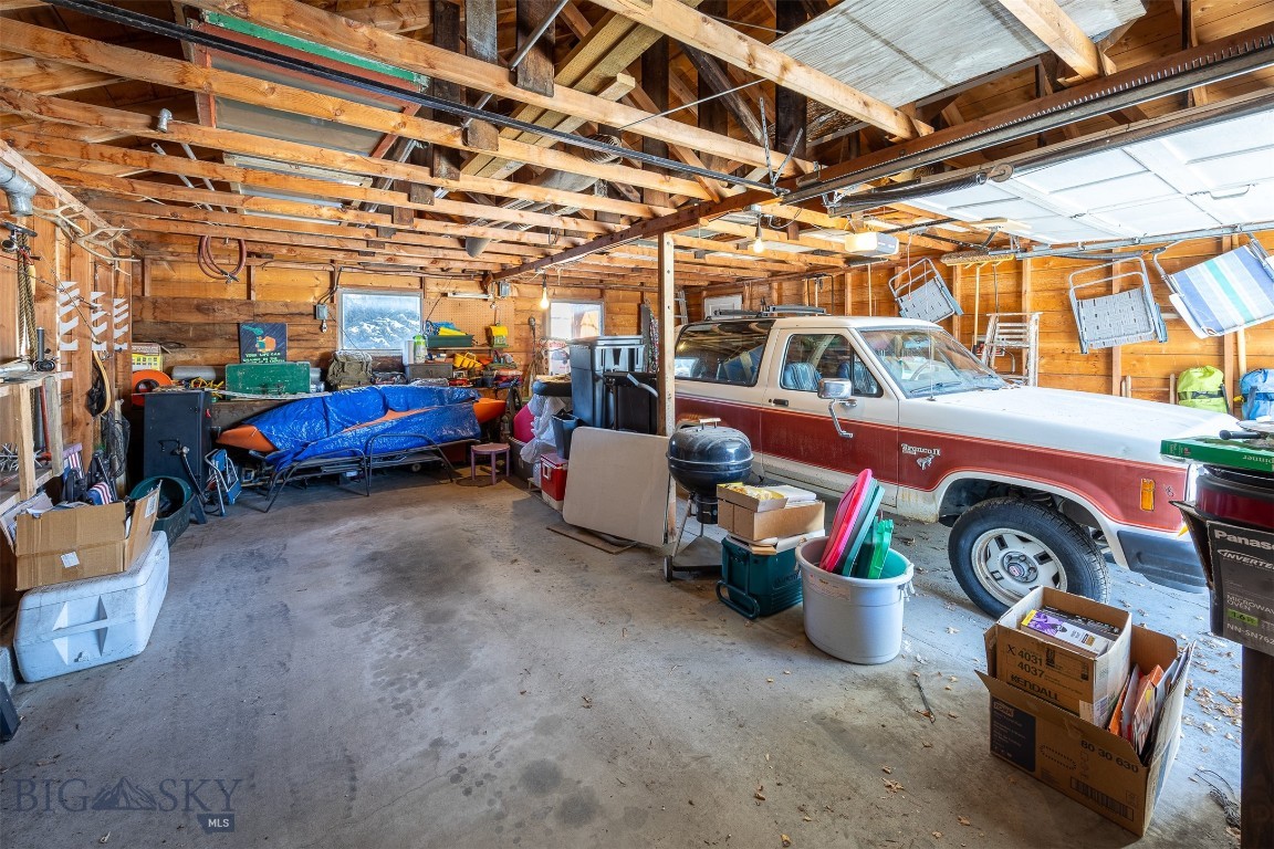 619 Cedar