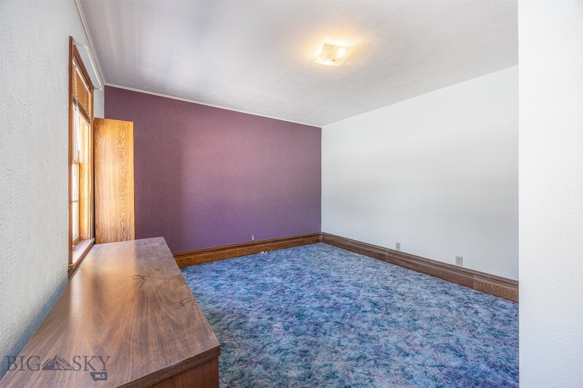 619 Cedar