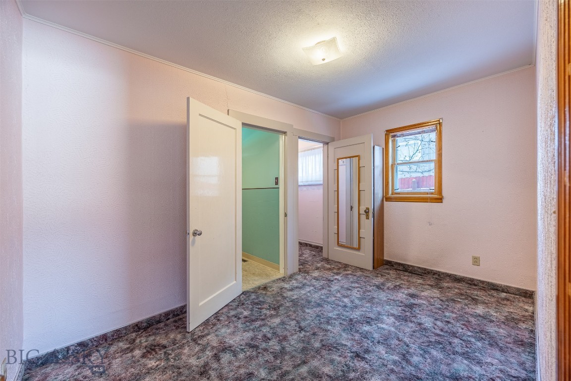 619 Cedar