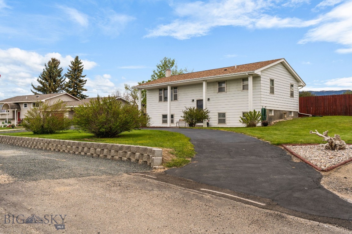 22 Rocky Mountain Drive