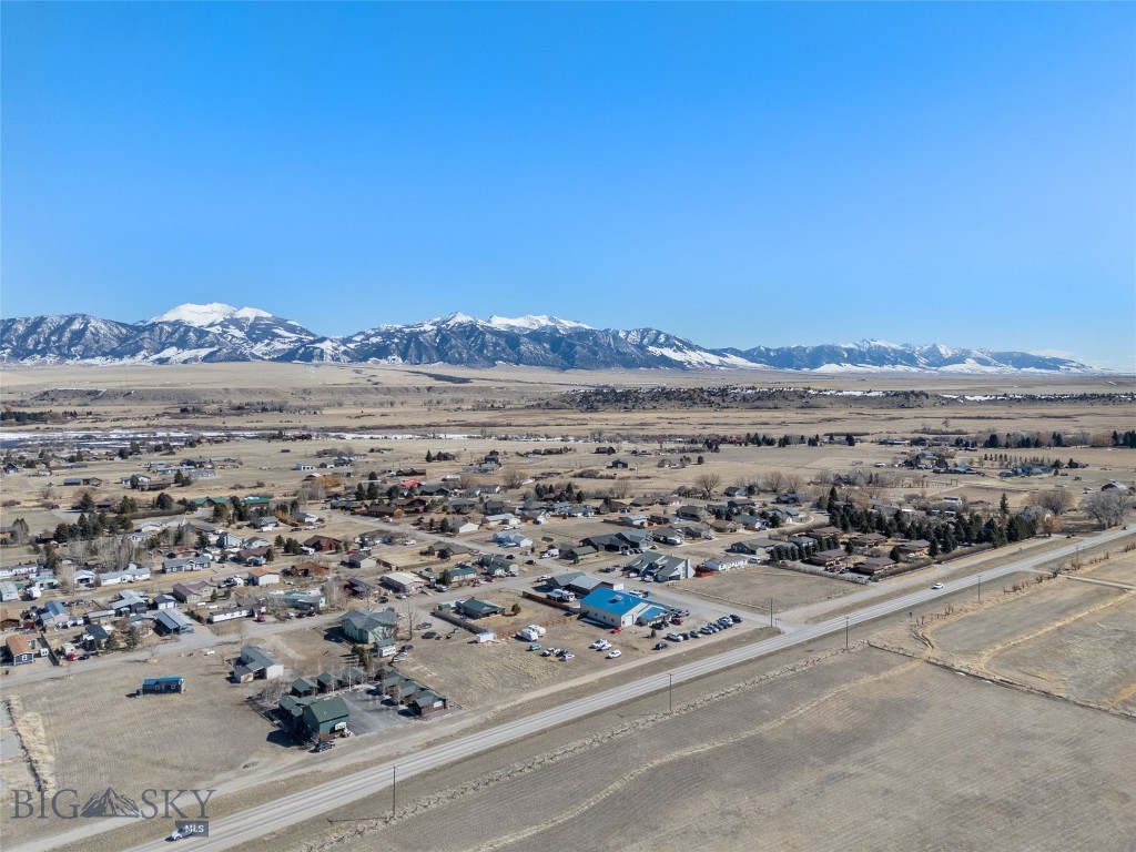 701 Bauer Lane 2
