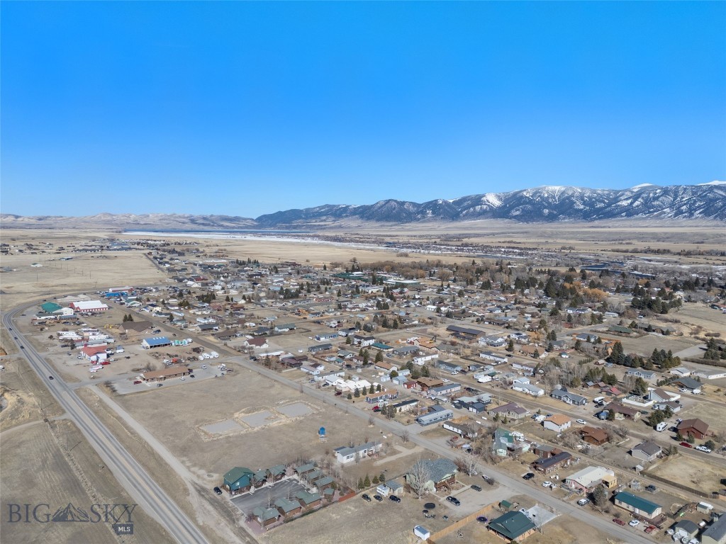 701 Bauer Lane 2