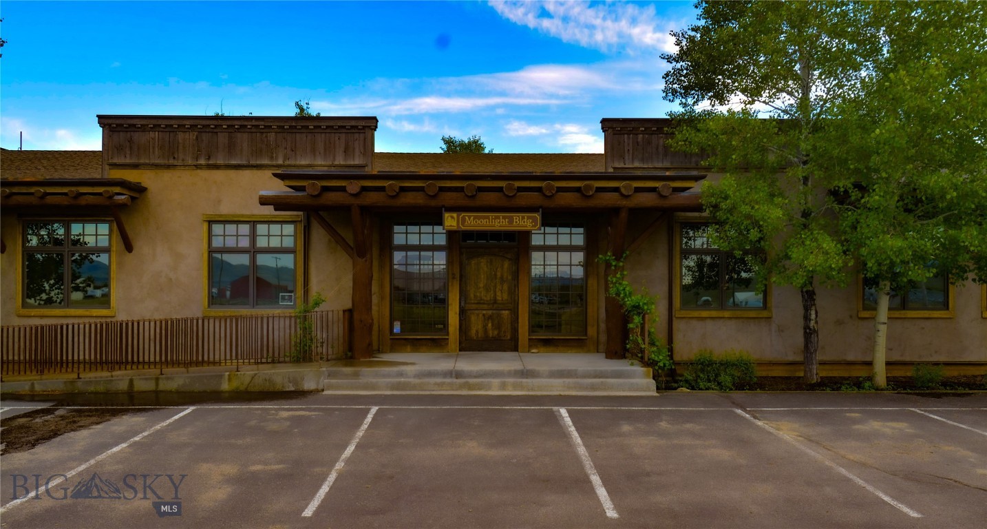 2 Hot Springs Loop Road