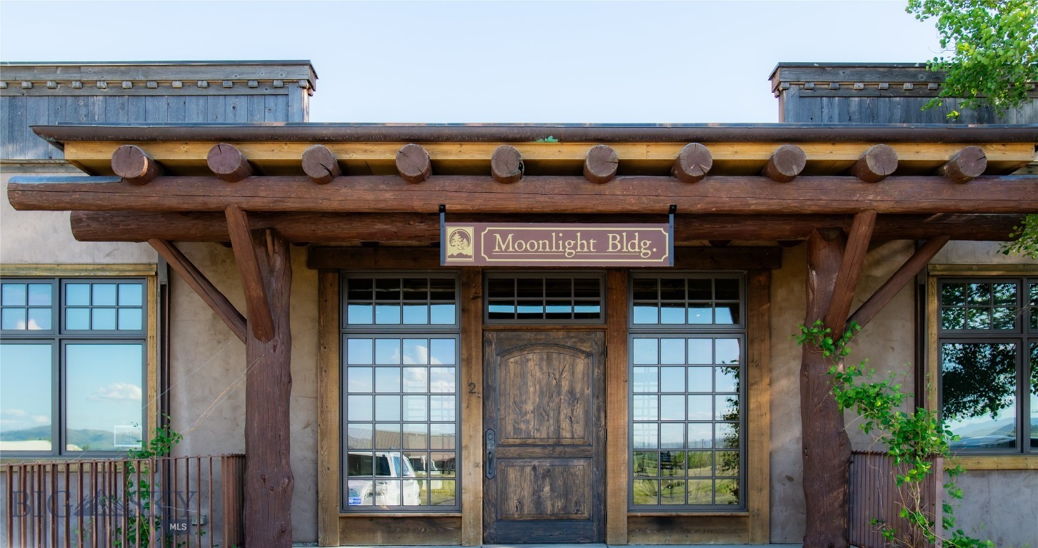 2 Hot Springs Loop Road