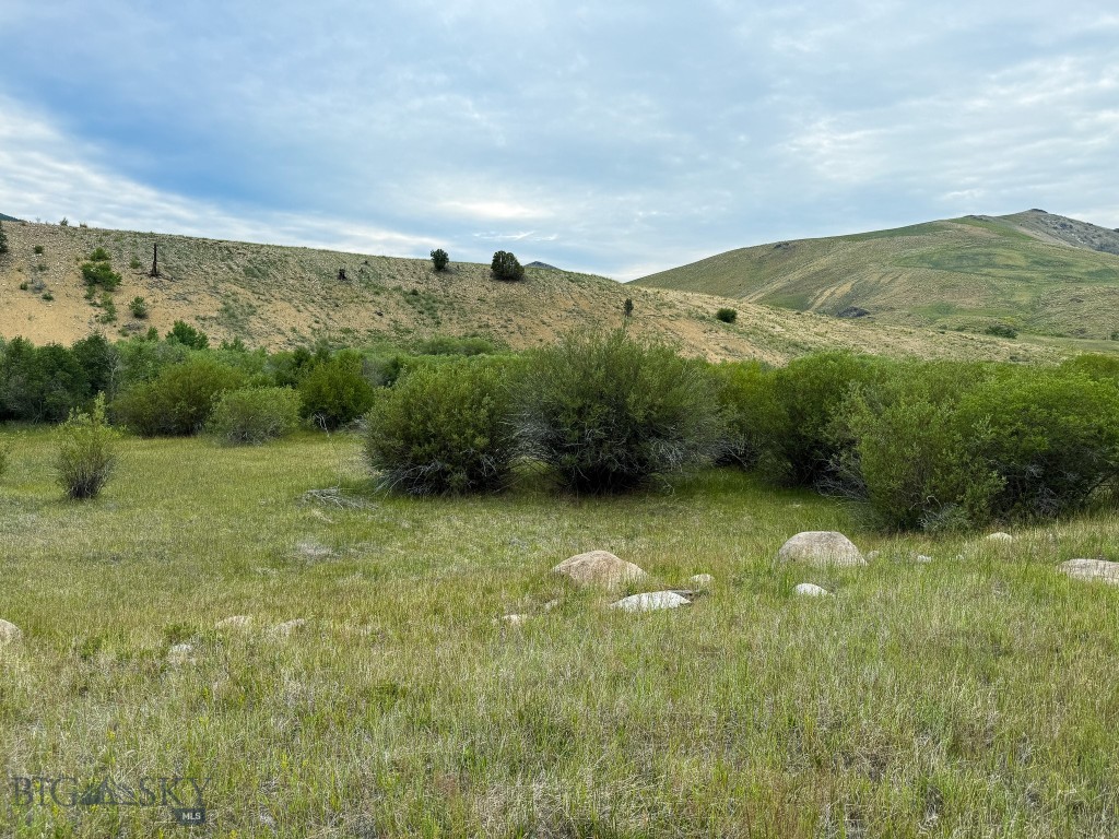 NHN Lot 44 Mill Creek Highway