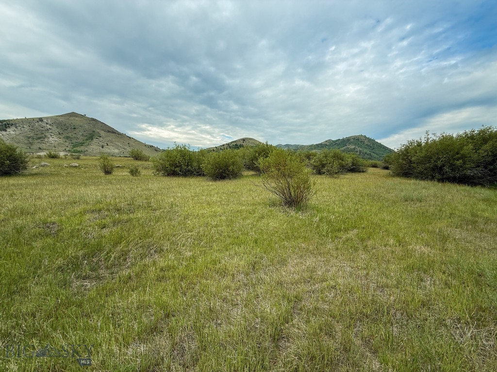 NHN Lot 44 Mill Creek Highway