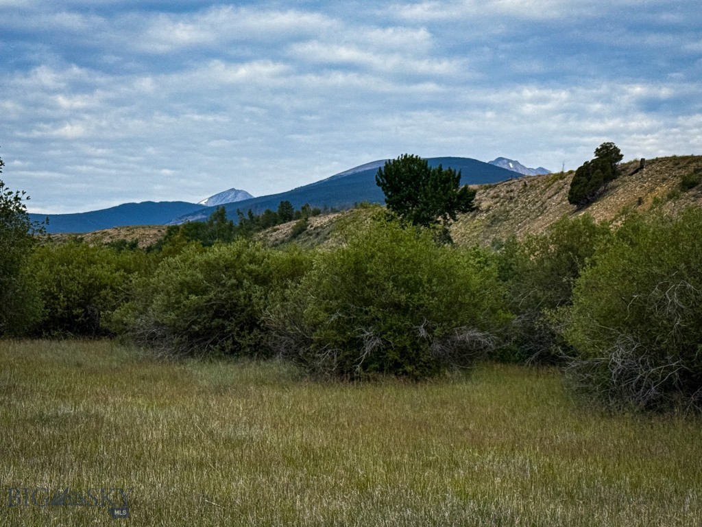 NHN Lot 44 Mill Creek Highway