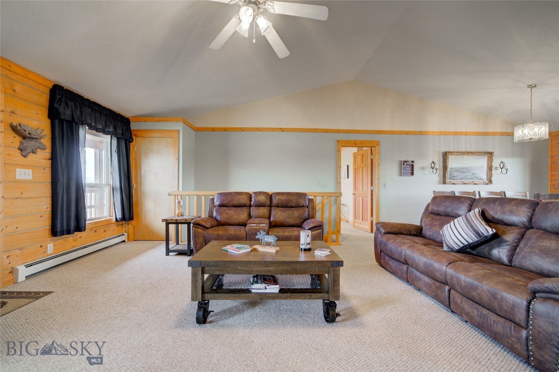 13 Coachman Lane