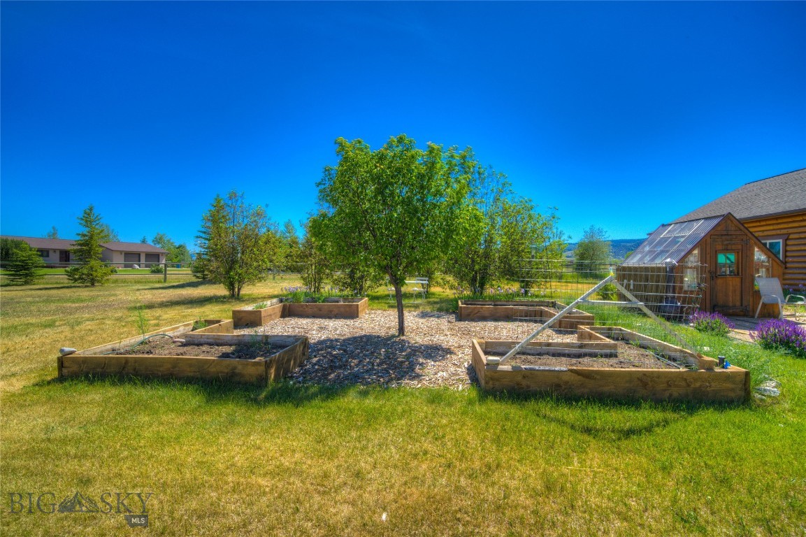 13 Coachman Lane