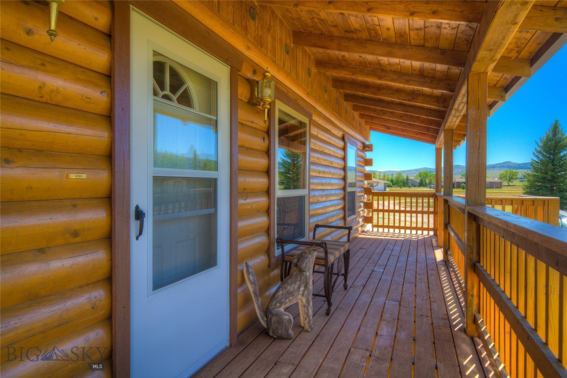 13 Coachman Lane