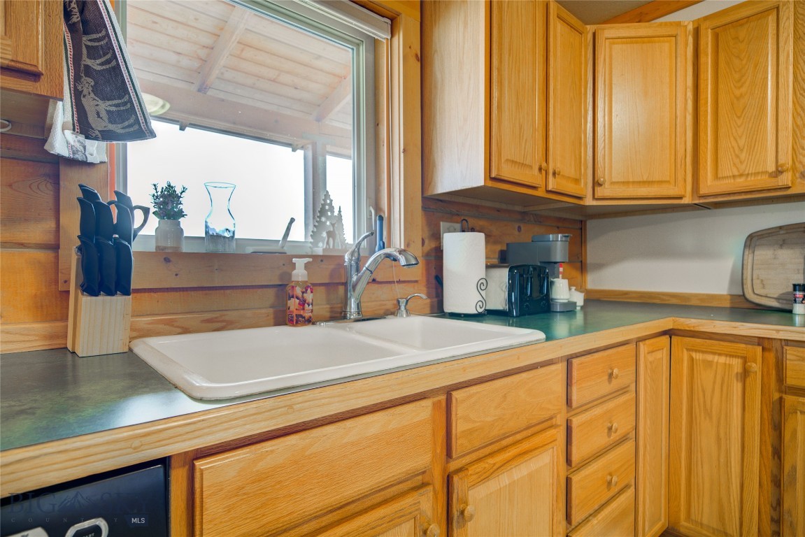 13 Coachman Lane