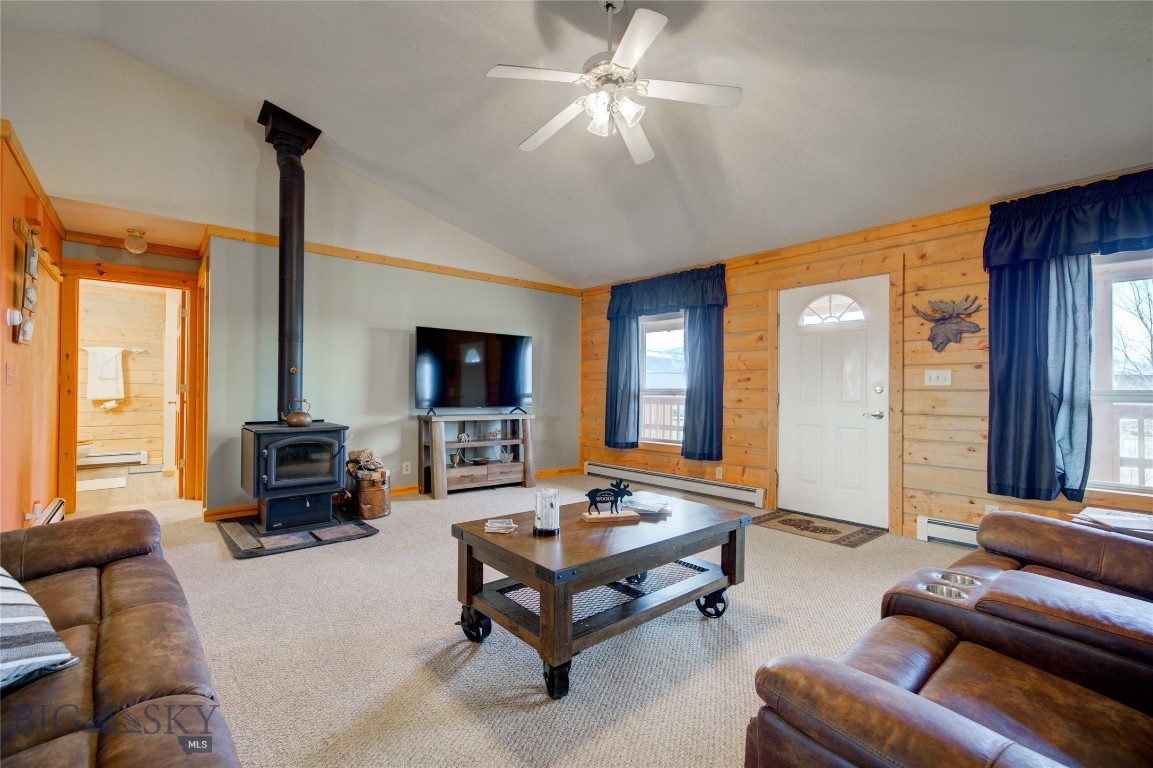 13 Coachman Lane