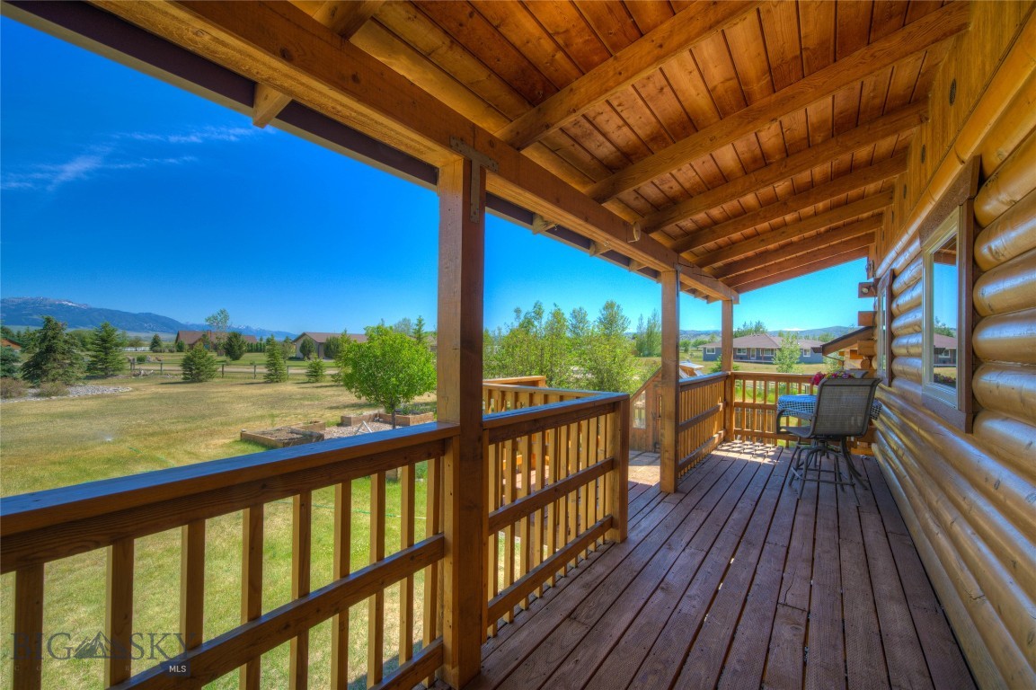 13 Coachman Lane