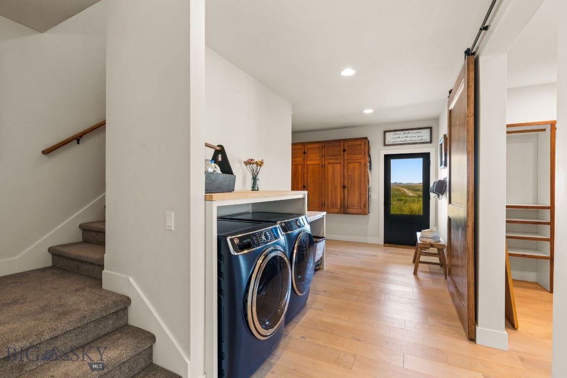 120 Horseshoe Loop