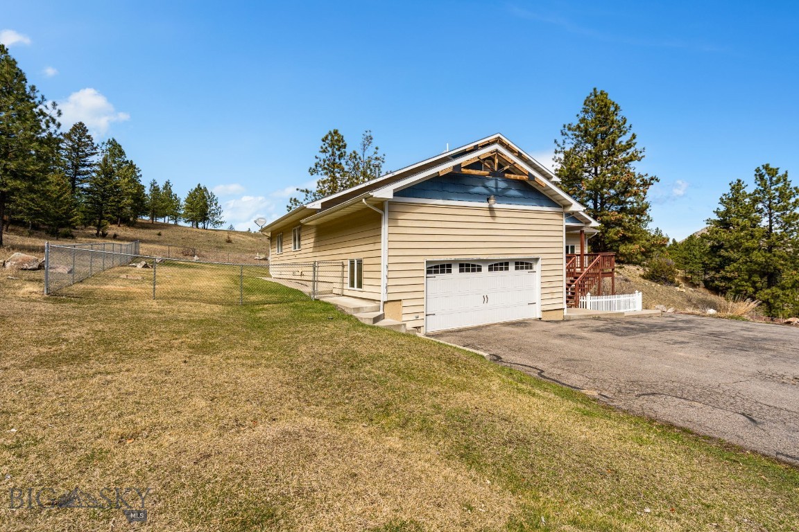 1059 State Highway 282