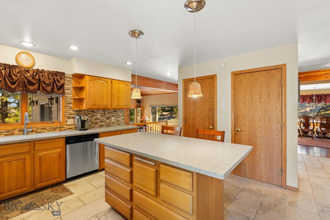 1059 State Highway 282