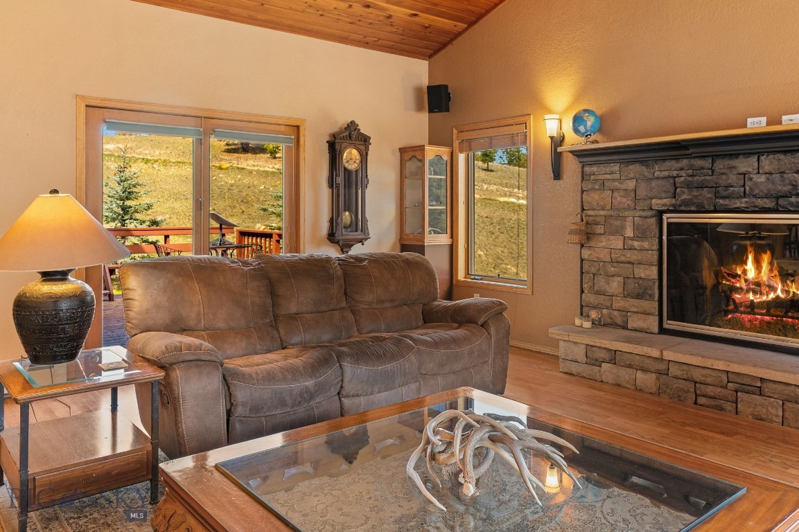 1059 State Highway 282