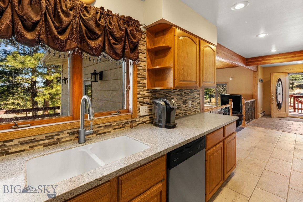 1059 State Highway 282