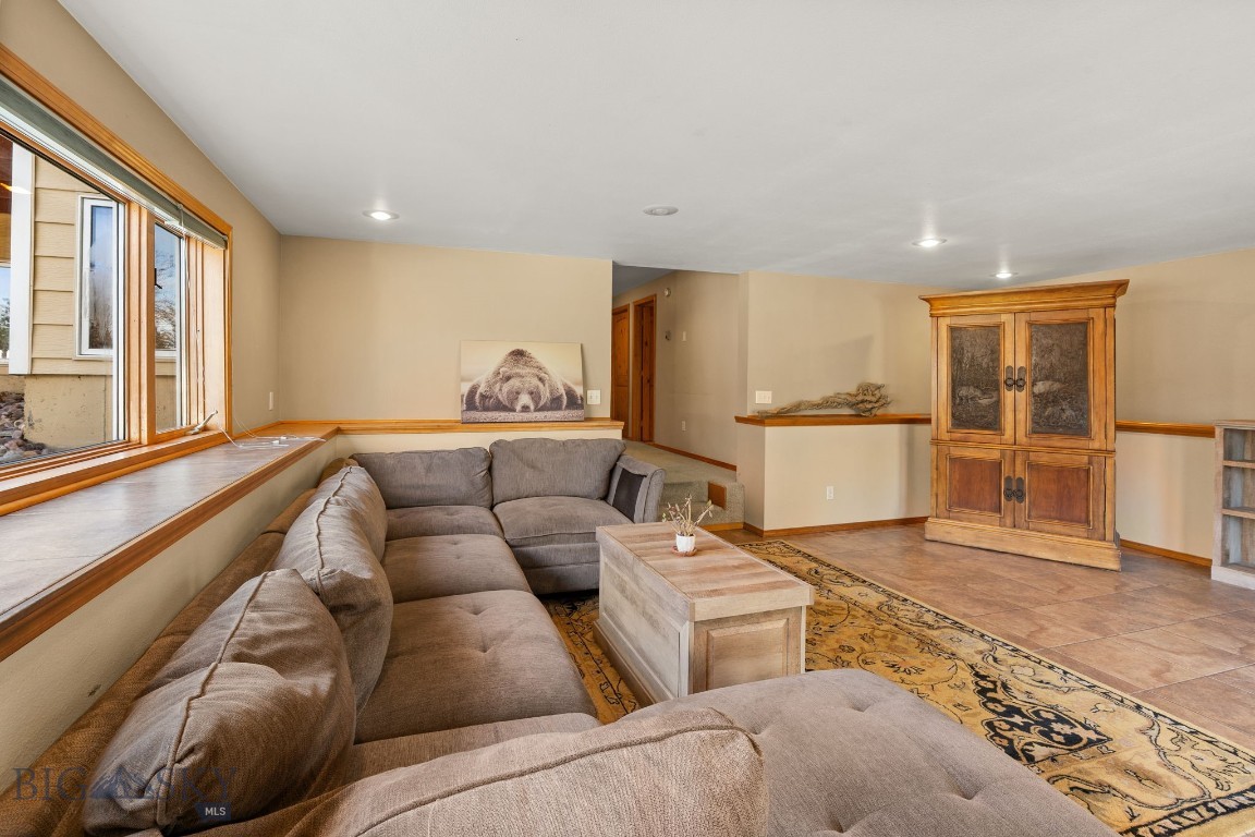 1059 State Highway 282