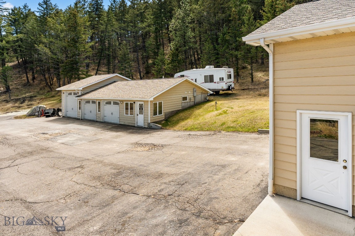 1059 State Highway 282