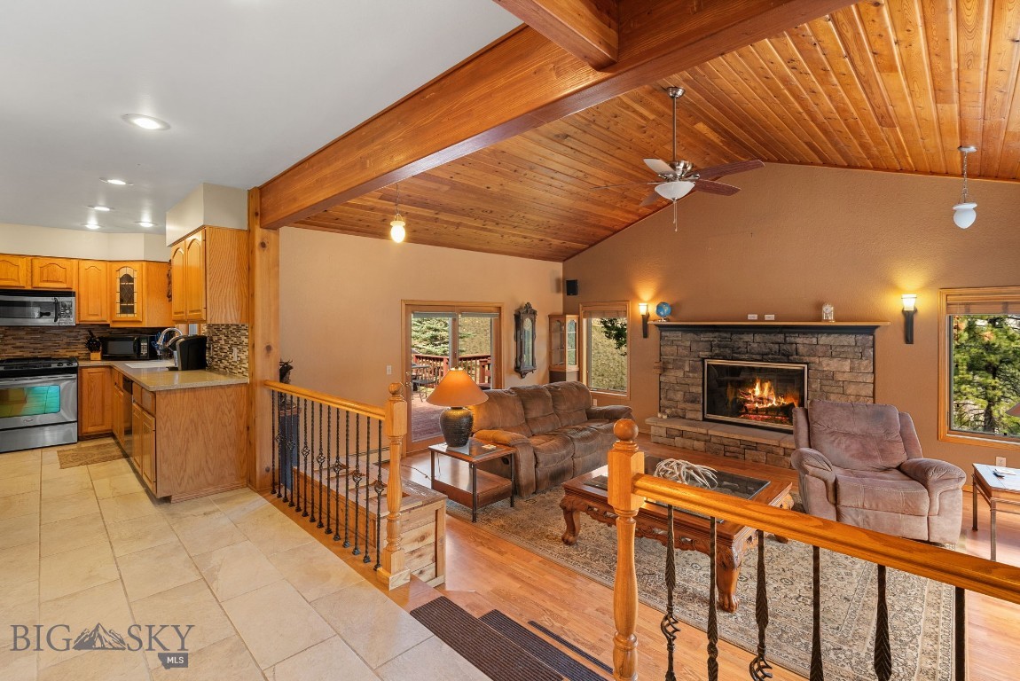 1059 State Highway 282