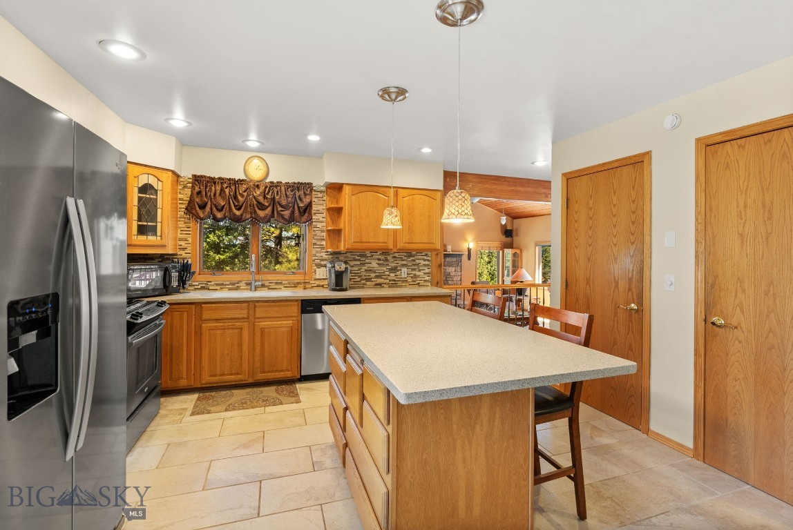 1059 State Highway 282