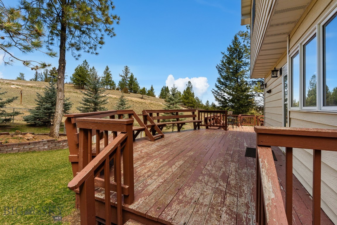 1059 State Highway 282