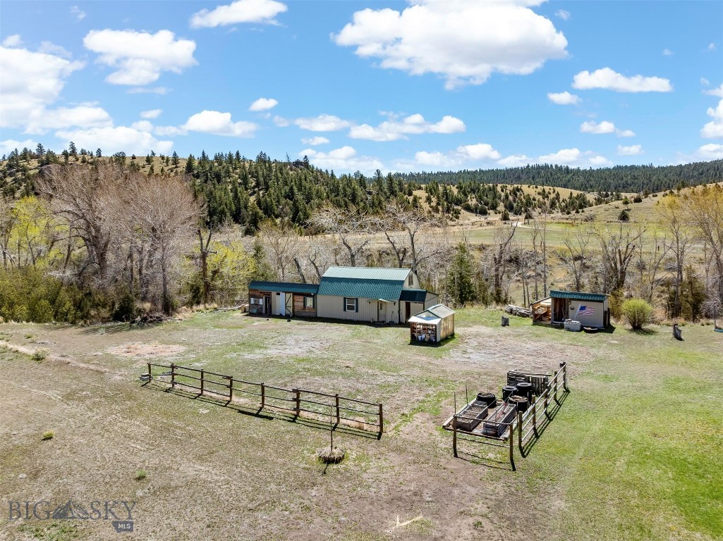 967 Highway 2 W