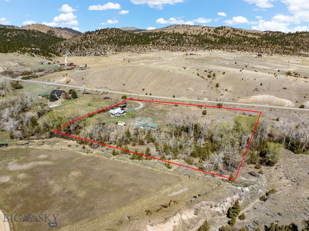 967 Highway 2 W