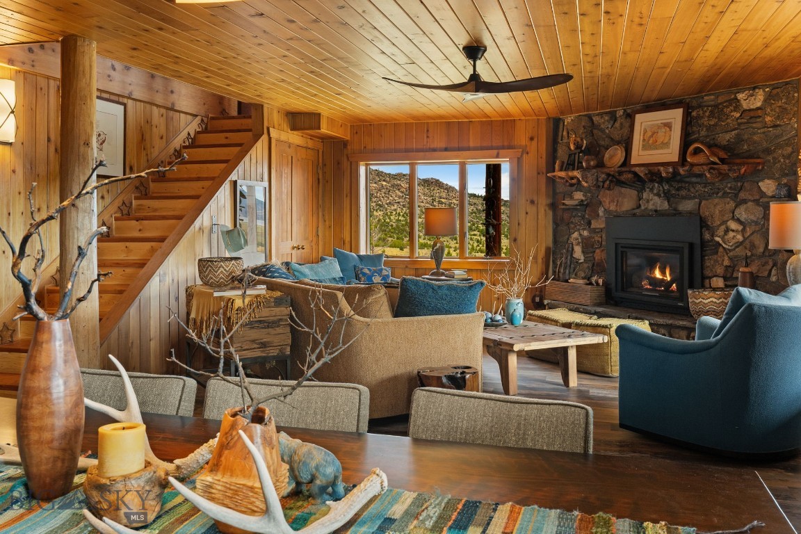 42 E L & M Ranch