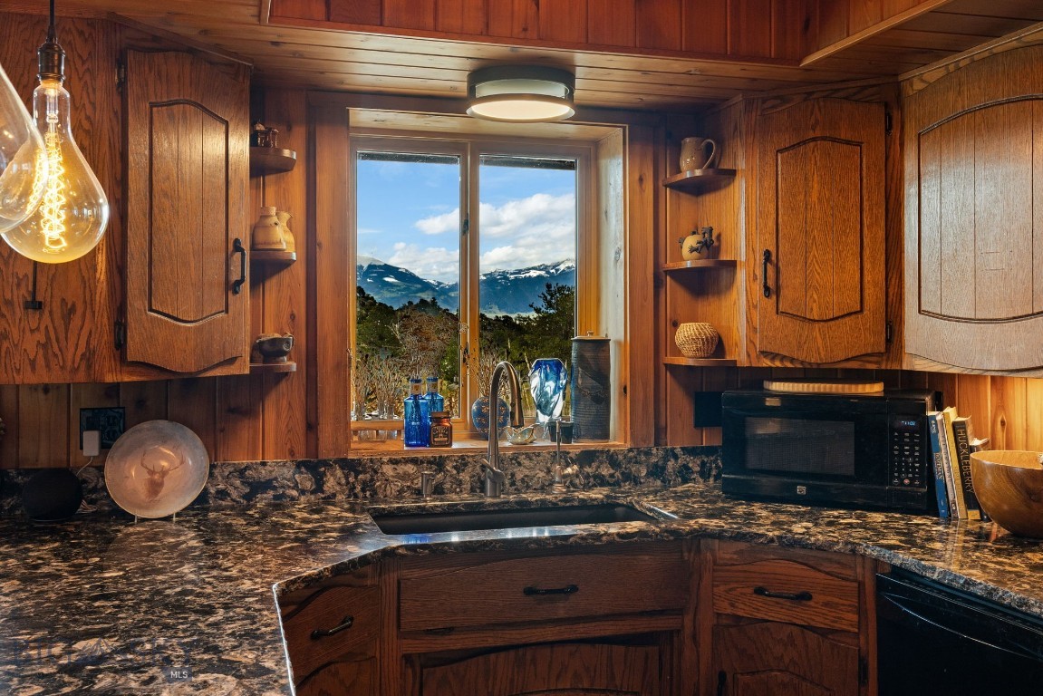 42 E L & M Ranch